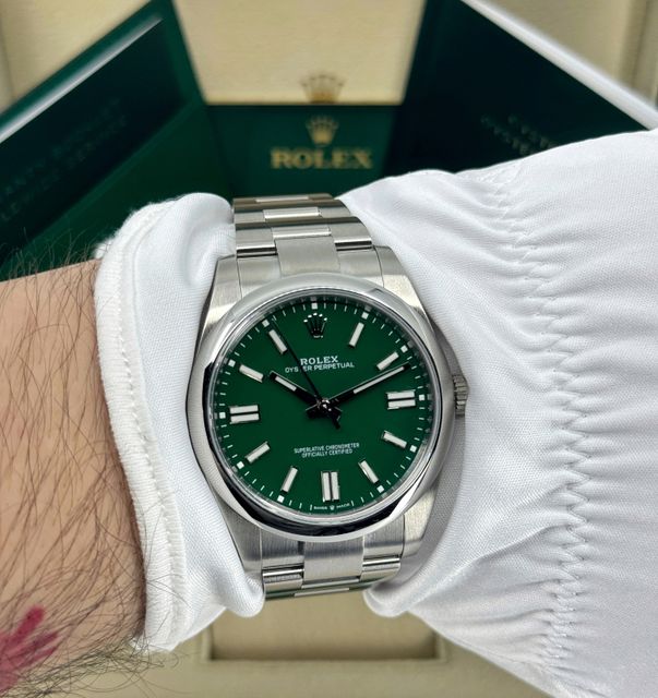 Rolex Oyster Perpetual 124300 Image 5